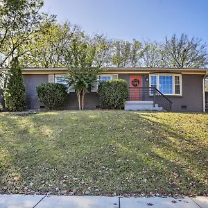 https://remodeled-home-w-yard-walk-to-music-row.nashville-hotels.org
