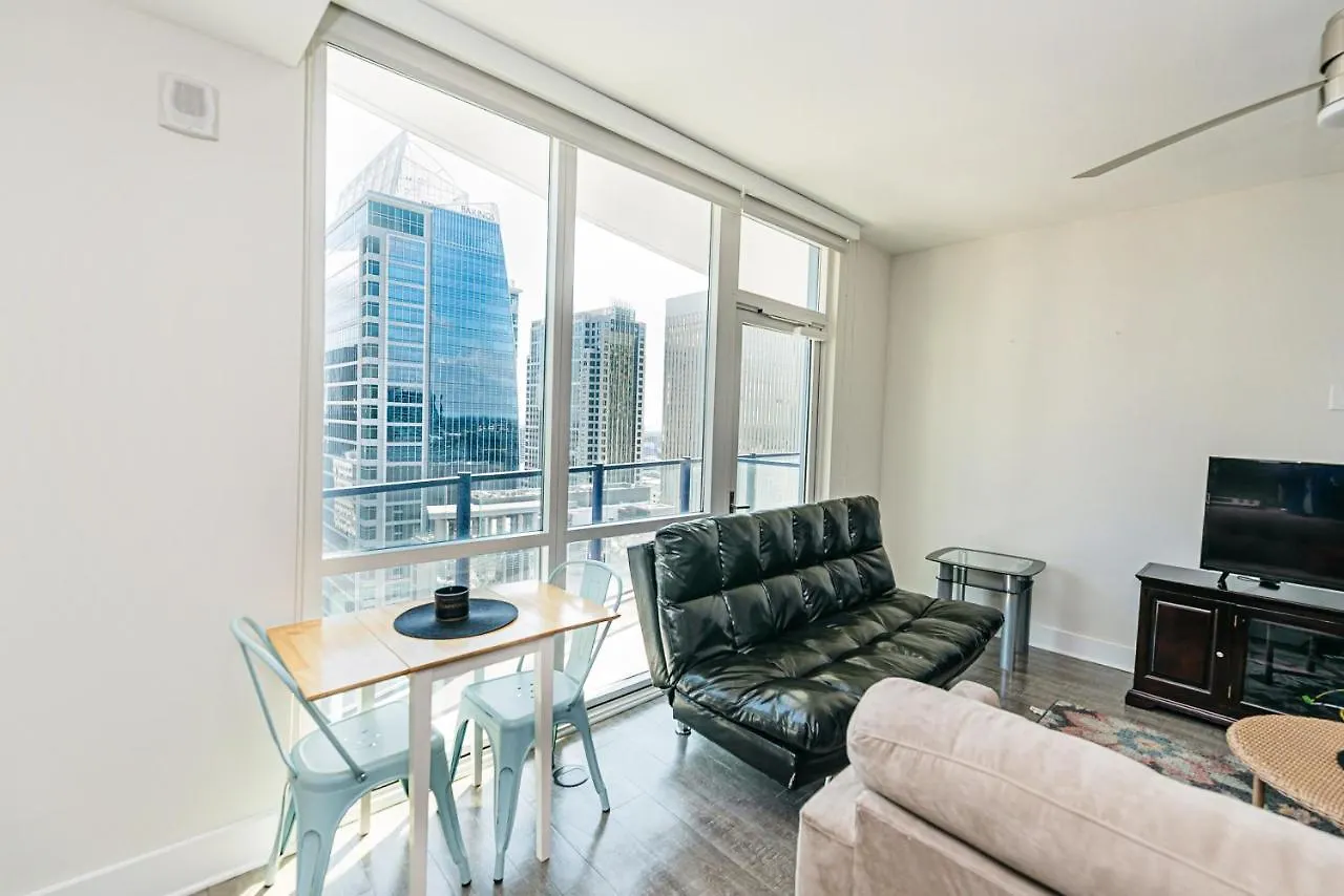 Corporate Uptown Furnished Apartments 샬럿