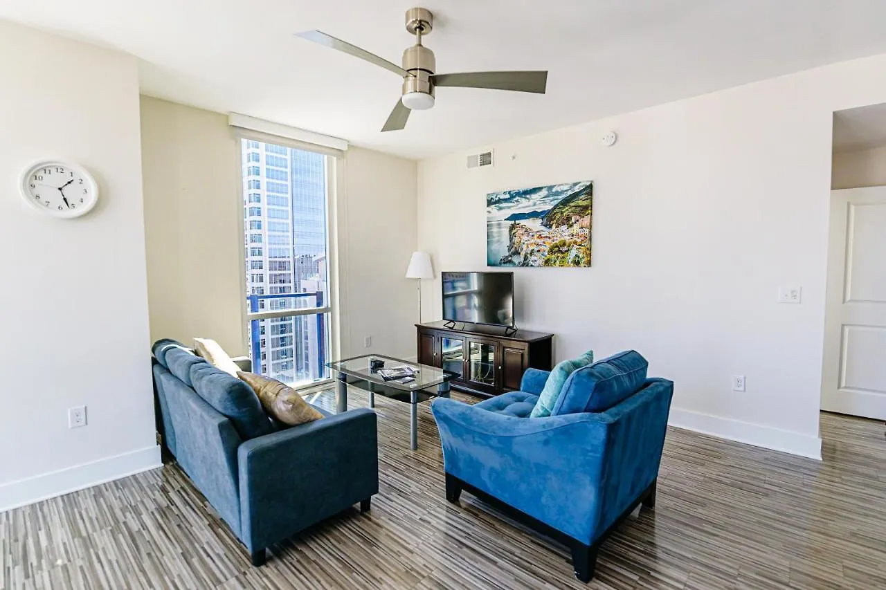 Corporate Uptown Furnished Apartments 샬럿