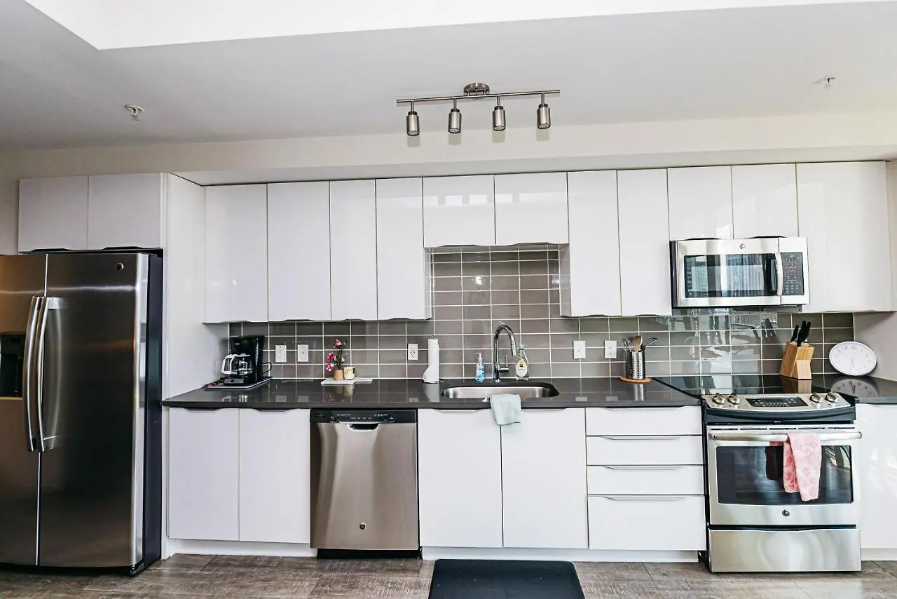 Corporate Uptown Furnished Apartments 샬럿
