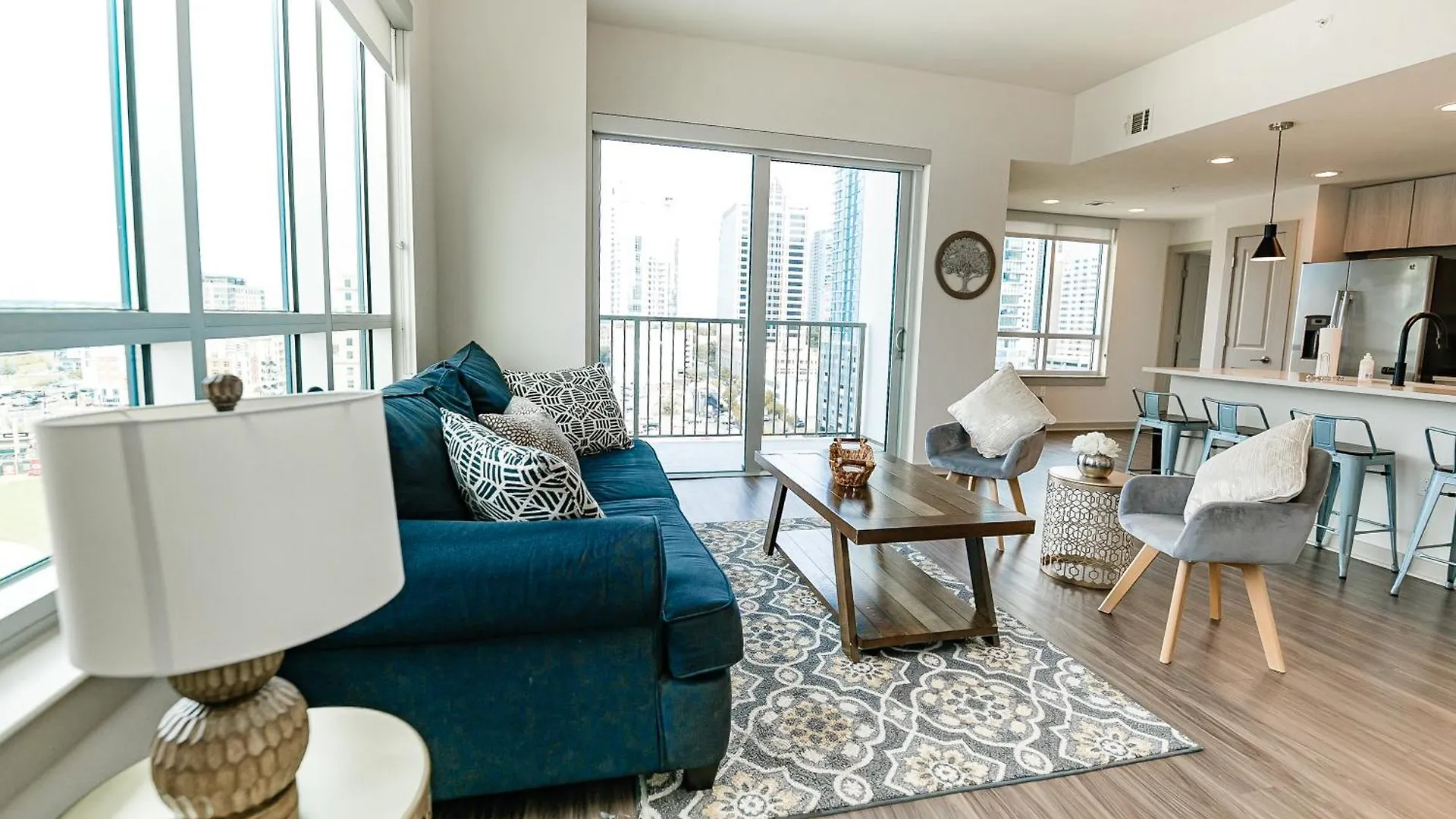 Corporate Uptown Furnished Apartments 샬럿